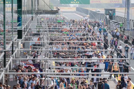 Les passionnés affluent sur le Nürburgring