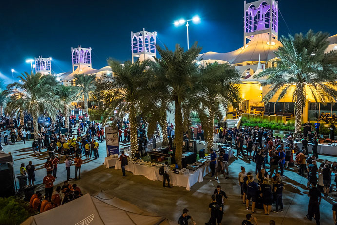 Bahrain atmosphere building