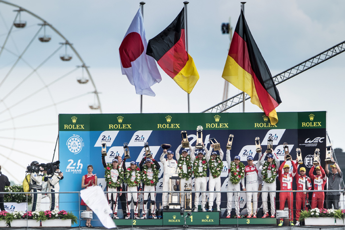 Porsche devant Toyota au Mans après un dernier tour dramatique