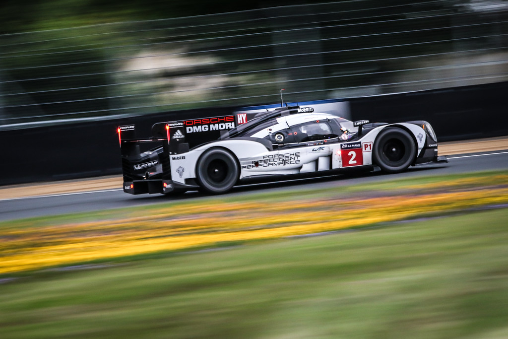 Pole position for Porsche as rain prevents improvements in final qualifying at Le Mans