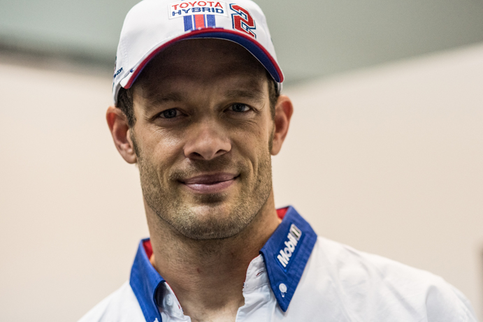 Au Revoir Alex: Model professional Wurz bids farewell