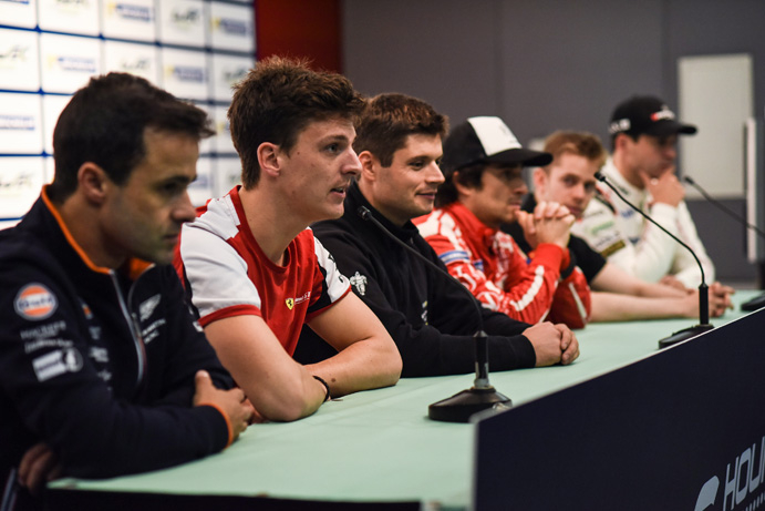 VIDEO: Drivers Face the Media in China
