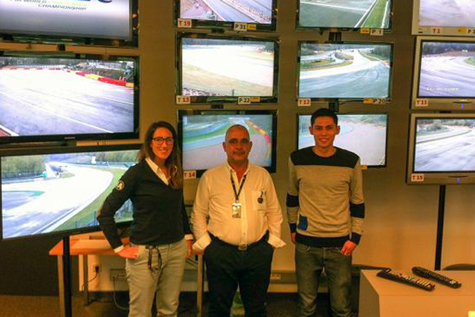 When virtual and real-world racing meet!