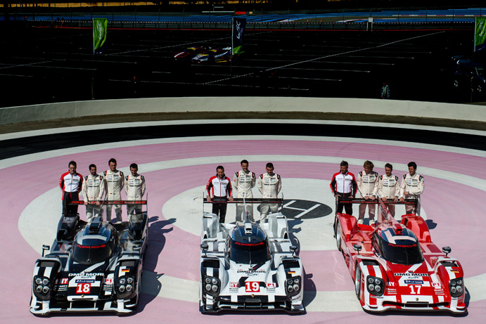 Porsche Field three 919 Hybrids for the First Time