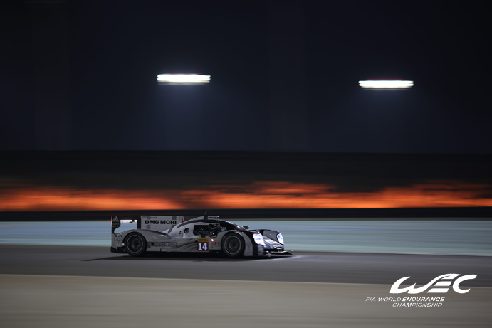 Porsche Take Pole in Floodlit Bahrain