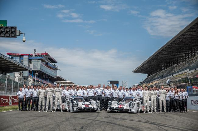 Porsche Team re-signs all six drivers for 2015
