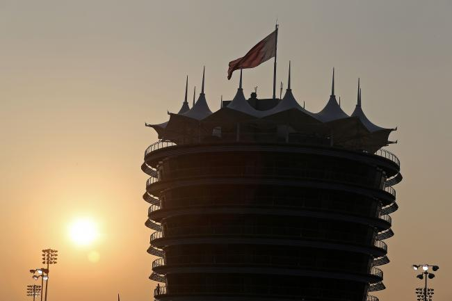 6 H Bahreïn - les concurrents prêts pour la 3e course de nuit