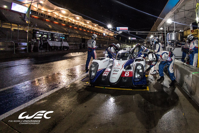 Free Practice 2: Toyota and KCMG Take Top Spots in Difficult Night Conditions