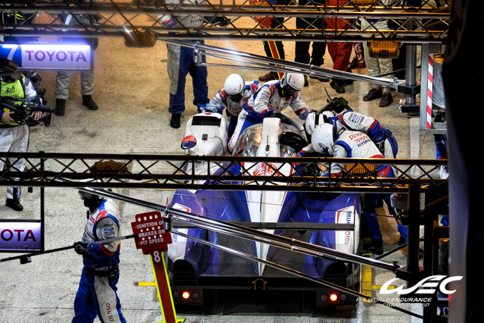 12 Heures - Toyota et Aston Martin toujours en têtes de leurs classe
