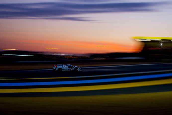 Team News Release:  Porsche 919 Hybrid on front row at Le Mans 