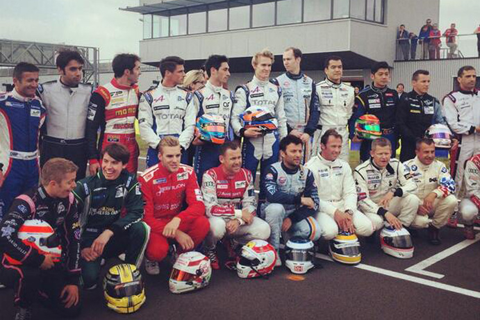 24H Le Mans - une course de kart en introduction...