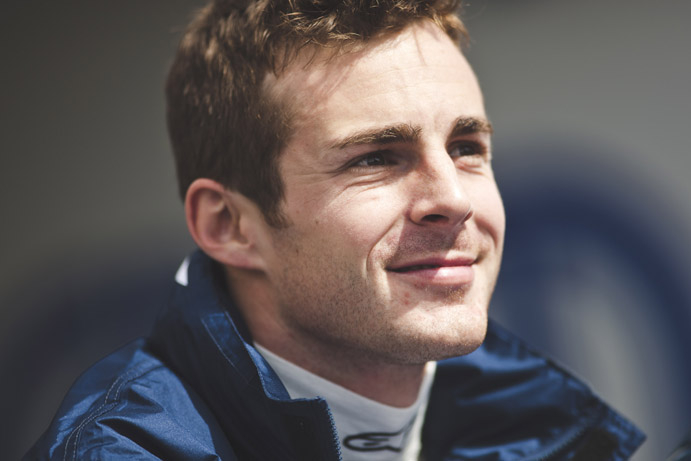 Albers, Holzer et Rossiter chez Lotus