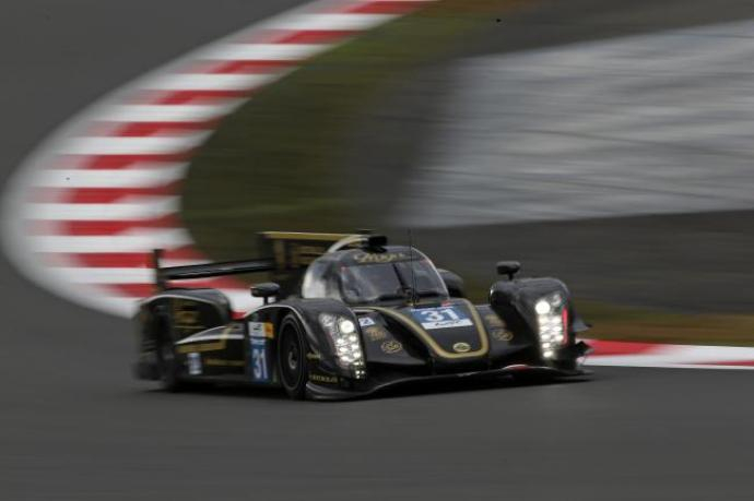 Lucas Auer to race Lotus Praga LMP2 in 6 Hours of Bahrain