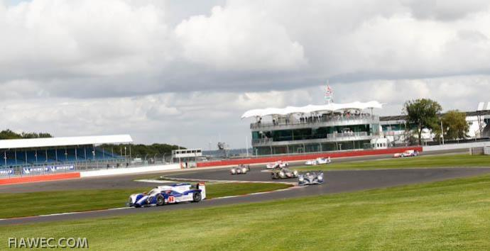 Thirty-Five Cars for Season Opener at Silverstone