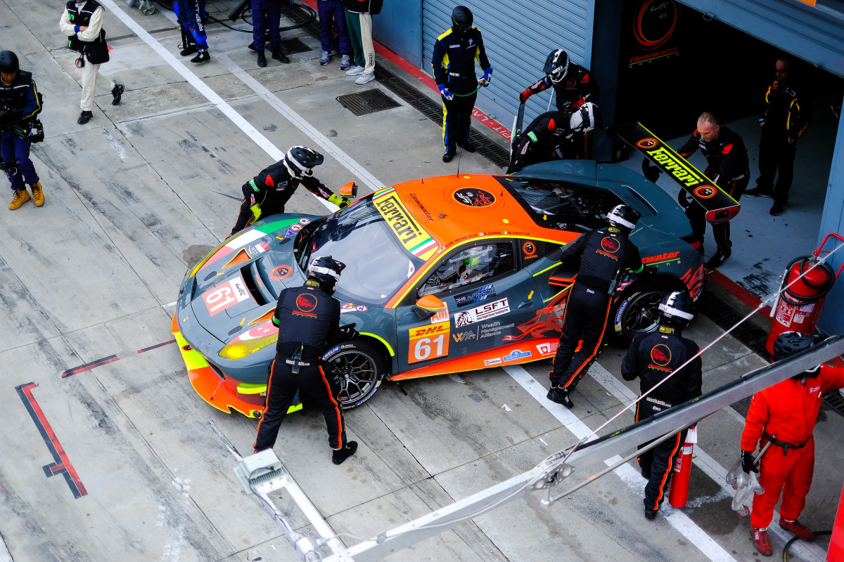 LMGTE Am new boys get started at The Prologue (PART 2)