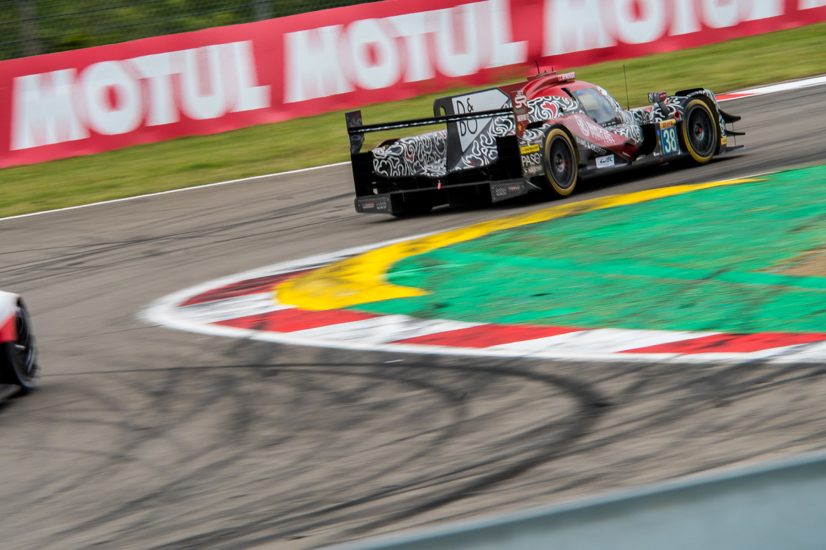 Nürburgring après 4 Heures : Ferrari s'impose à Porsche en LMGTE Pro