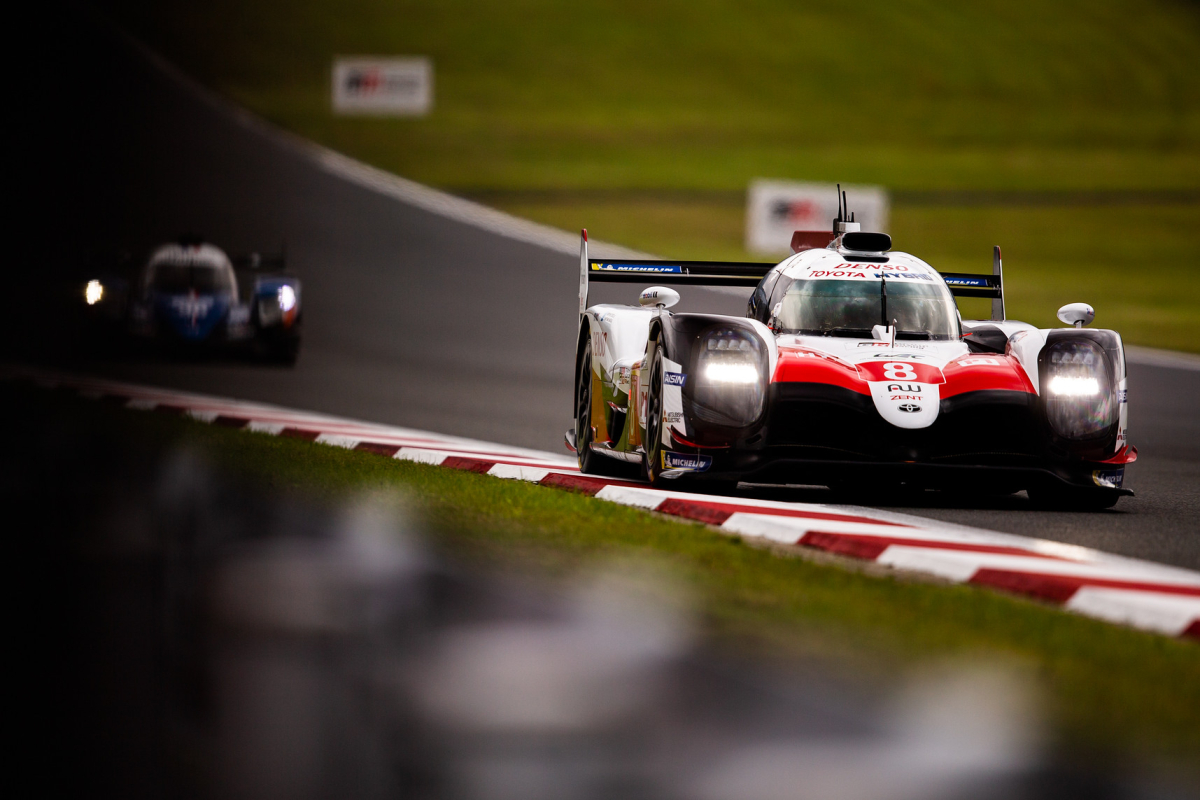 Toyota clinches pole at Fuji; Aston Martin top in LMGTE Pro