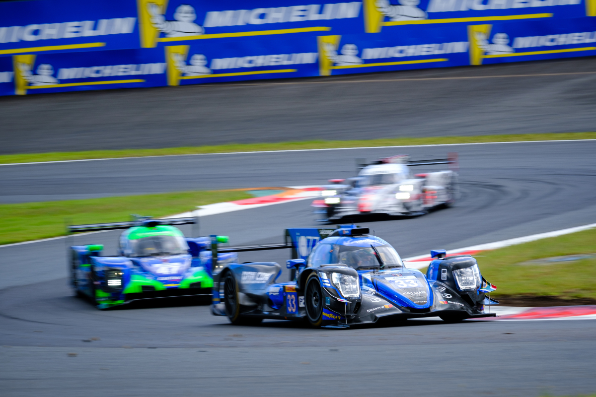 Download the official FIA WEC app and don’t miss a minute of the action!
