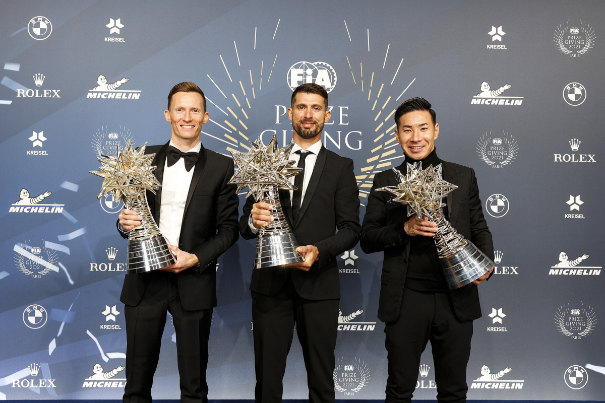 Les champions 2021 du WEC couronnés lors de la cérémonie de remise des prix de la FIA.