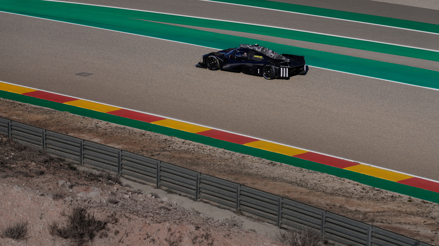 Peugeot reveals more images from Hypercar test