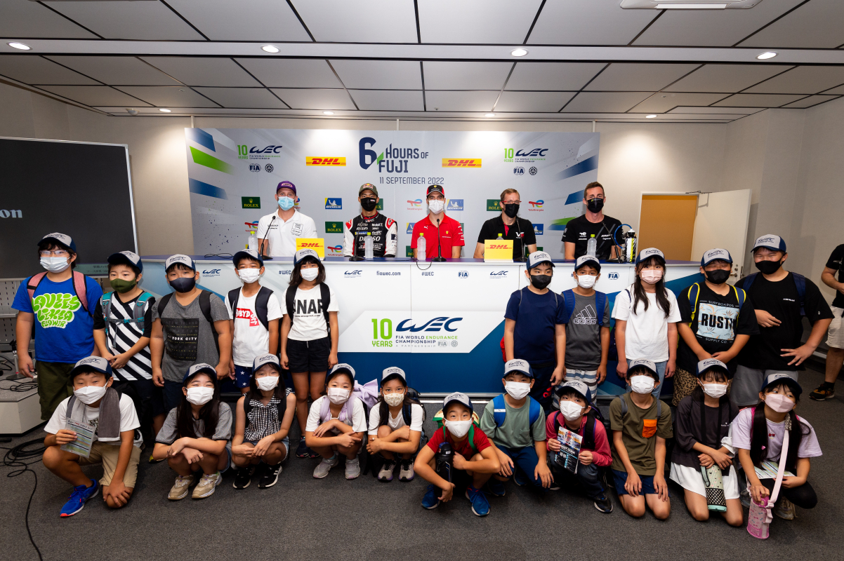 Senpukugaoka and  Subashiri Elementary Schools meet WEC