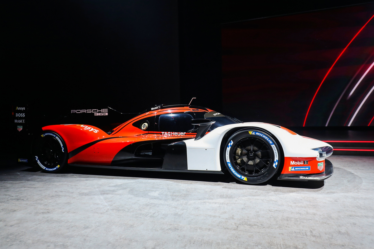 Yifei Ye announced as Hertz Team JOTA driver for 2023