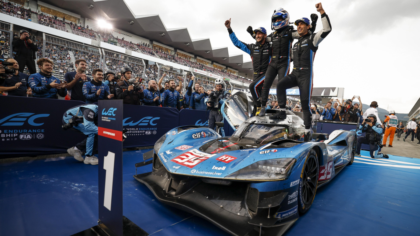 Alpine unleashes peak performance at Fuji to win milestone 100th race