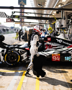 Pit lane portraits from @circuitdebcncat 🛞 Which one would you have as your wallpaper? #WEC #6HBarce