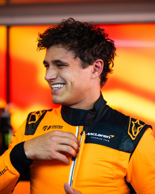 That irresistible Hypercar feeling 😁   @lando was back behind the wheel of the @mclarenhypercarteam 