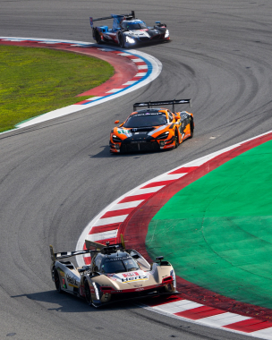 Flat out through the corners, full throttle down the straights 😮‍💨 The anticipation is building at @