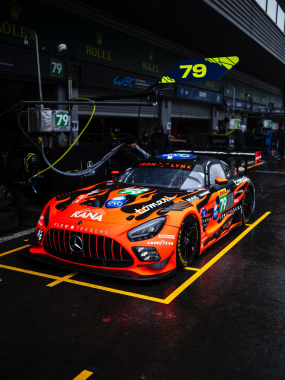 @iron.lynx mic drop 🫳 🎤 The #79 Mercedes-AMG LMGT3 has arrived at Spa with a fiery new look for @lin