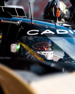 Engines rumbling, crews locked in and every second counting in the pit lane 😮‍💨🔧   Plenty of action 
