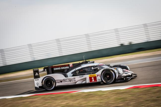 Hartley leads way for Porsche in FP1