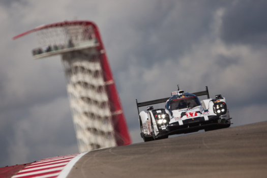 Hartley sets pace for No17 Porsche in FP3