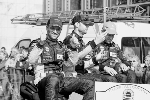 Aston Martin Racing re-signs Darren Turner in long term deal