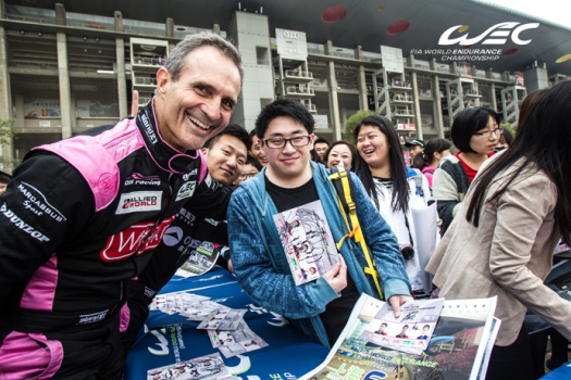 Thousands of Chinese Fans Queue to see the FIA WEC in Shanghai