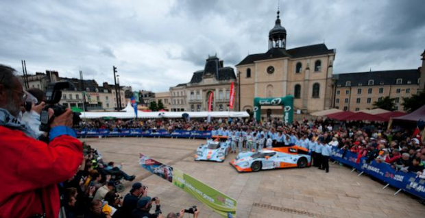 Scrutineering : programme for Championship competitors at Le Mans