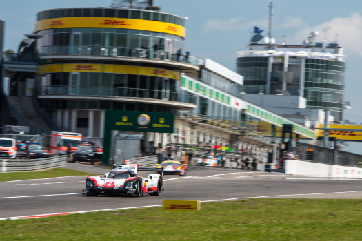 Nürburgring Essais Libres 1 : Timo Bernhard et Porsche premiers leaders