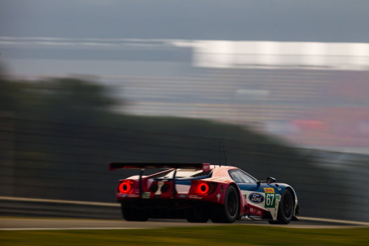 Shanghai après 4 heures : La Toyota n°8 creuse l'écart, coup de théâtre en LMGTE Pro