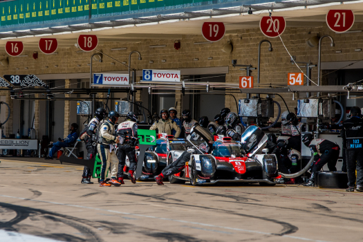 What happens in WEC pitstops?