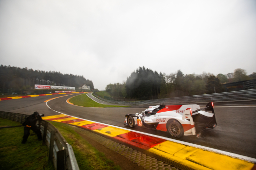 Spa-Francorchamps Essais Libres 2 : Alonso en tête sous la pluie, l’Aston Martin leader en LMGTE Pro