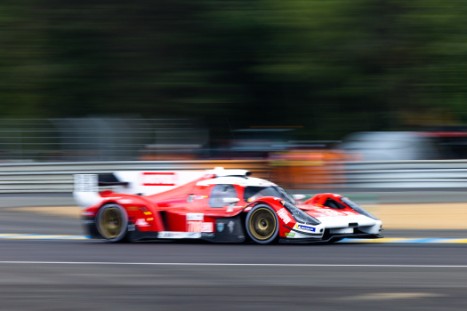 Derani rocks Jisbar helmet in Le Mans