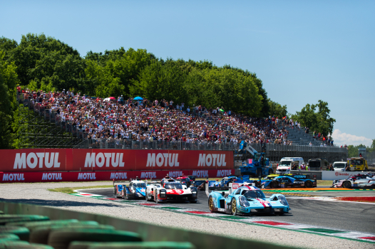 2 Hours: Glickenhaus Enjoys Healthy Lead; Ferrari 1-2 in LMGTE Pro Class