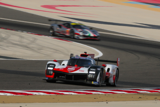 Bahreïn H+4 : la Toyota n°7 en tête, Ferrari solide leader en LMGTE Pro