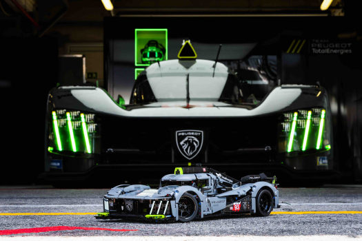 Peugeot 9X8 Hypercar in Lego technic form