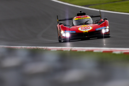 FUJI (LIBRES 1) : FUOCO PLUS RAPIDE POUR FERRARI.