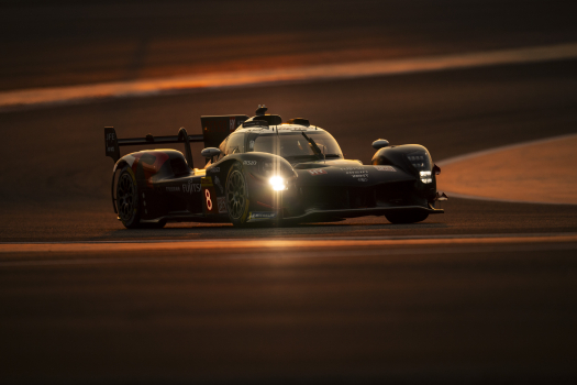 Toyota and United Autosports Take 1-2 Places in Bahrain