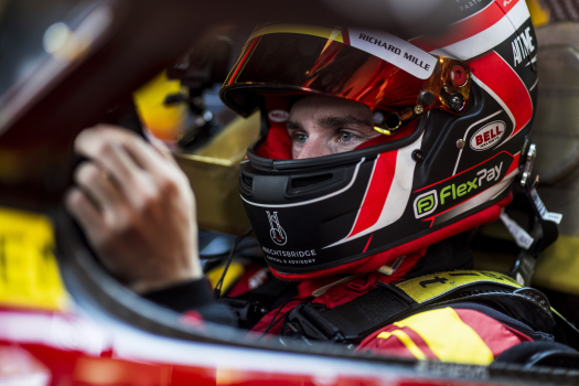 Leclerc meilleur Rookie avec un chrono en fin de séance pour Ferrari, tandis que Rossi se distingue lors de son essai en Hypercar.