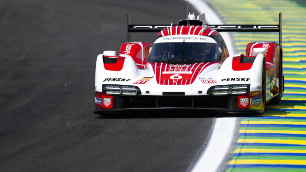 Vanthoor sets pace in closely-contested FP1 at Interlagos